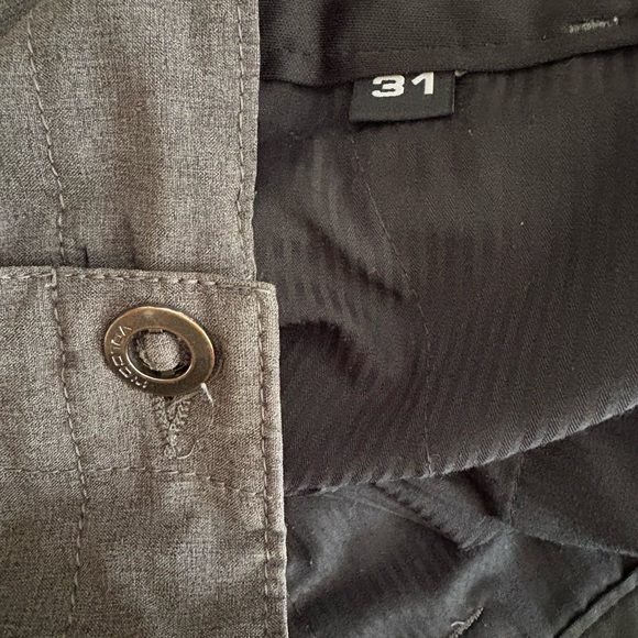 Volcom Shorts - Picture 3 of 7